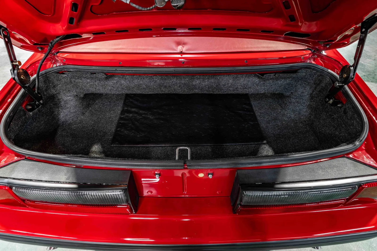 Photos- 1989-Ford-Mustang-Red-1FABP44E6KF268784-52.jpg